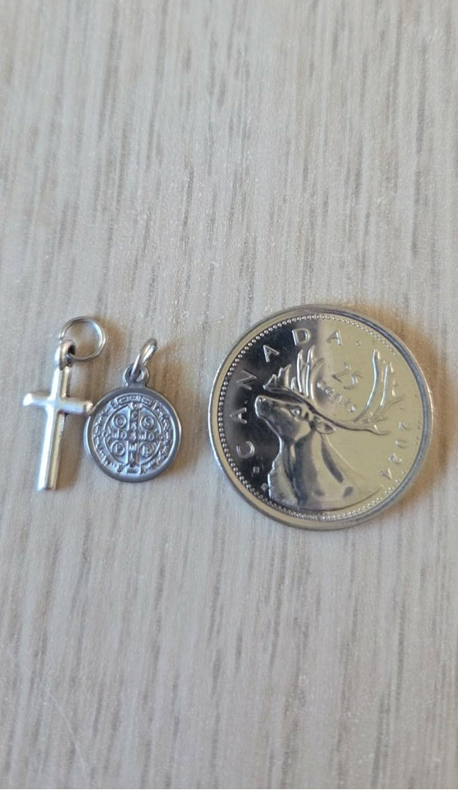 Small set of Cross and Saint Benedict medal