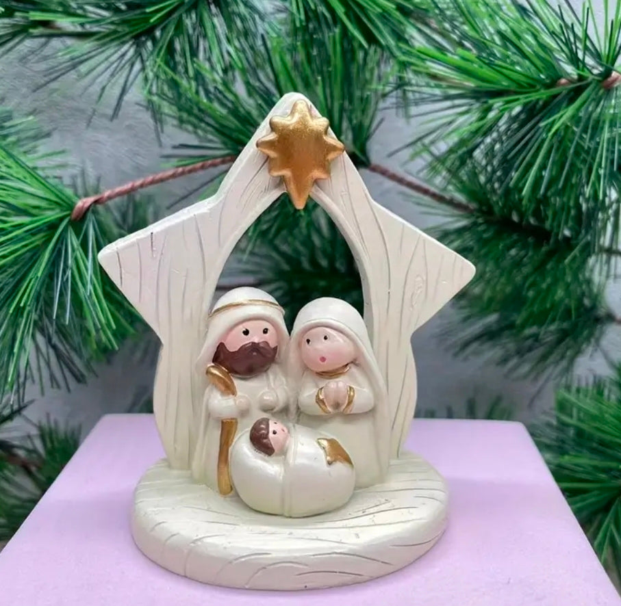 Wooden star Nativity scene